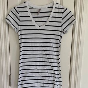 Heart Hips short sleeve T-shirt Size M